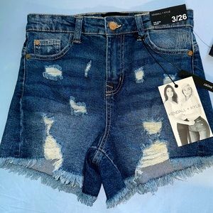 Kendal + Kylie The Icon Short